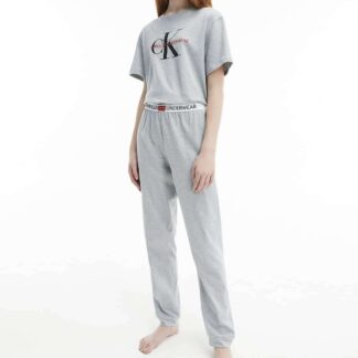 Naiste Calvin Klein komplekt püksid + T-särk