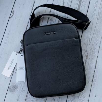 Meeste Calvin Klein üleõlakott