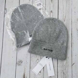 Naiste villane Calvin Klein müts
