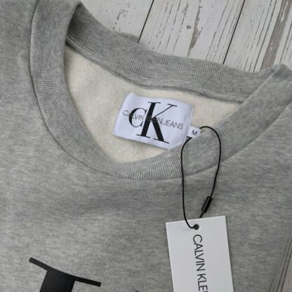 Soe naiste Calvin Klein pusa kaetud fliisiga - Image 5