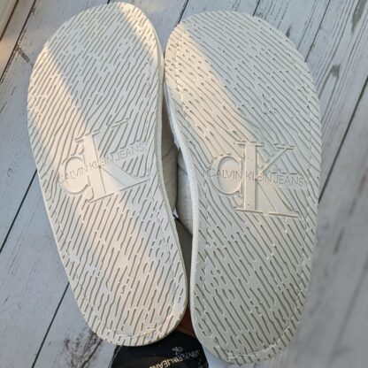 Calvin Klein sussid - Image 3