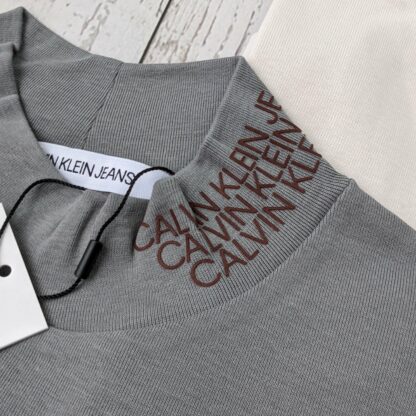 Naiste Calvin Klein kõrge kaelusega pluus (helebeež, hall) - Image 9