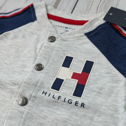 Uus Tommy Hilfiger kolmene komplekt püksid + kardigan + t-särk - Image 5