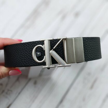 Calvin Klein kahepoolne nahkvöö must+roosa kinkekarbis (100% nahk) - Image 4