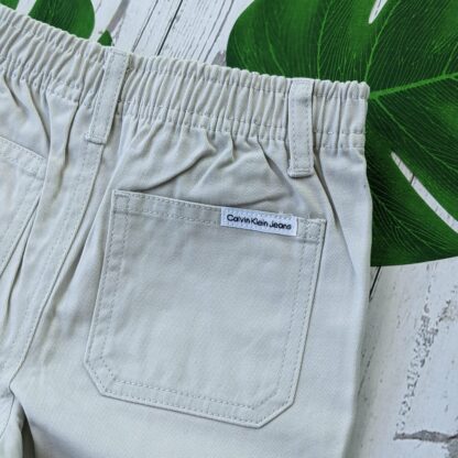Poiste Calvin Klein kolmene komplekt 2 t-särki + lühikesed püksid - Image 3