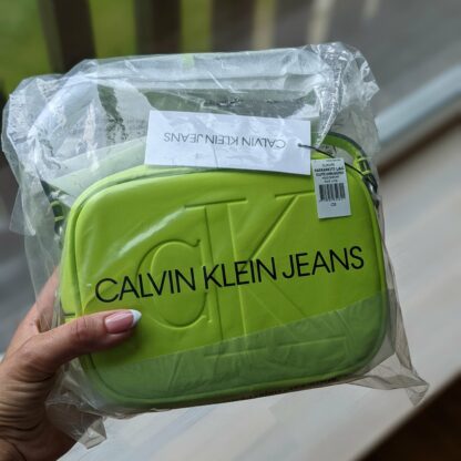 Naiste Calvin Klein üleõlakott (laim) - Image 3