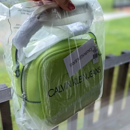 Naiste Calvin Klein üleõlakott (laim) - Image 2
