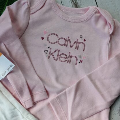 Kolmene komplekt Calvin Klein bodid + püksid (3tk) - Image 6