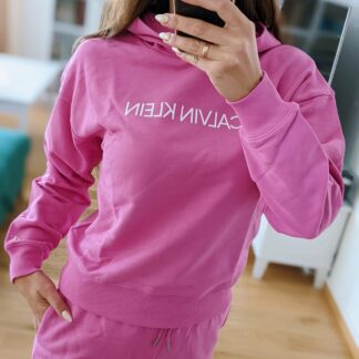 Naiste Calvin Klein pusa