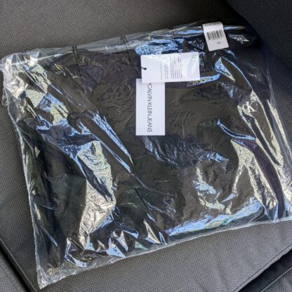 Uniseks Calvin Klein pusa fliisvoodriga (must) - Image 5