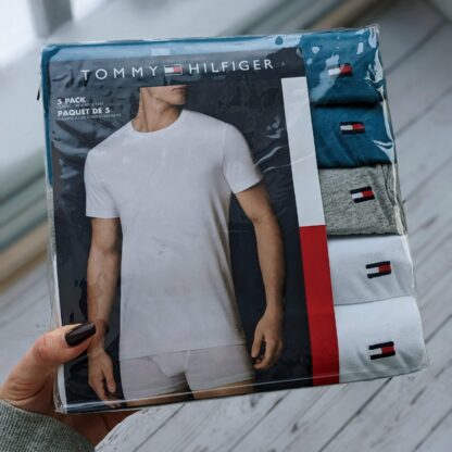 Meeste Tommy Hilfiger komplekt, pakis 3 t-särki - Image 5