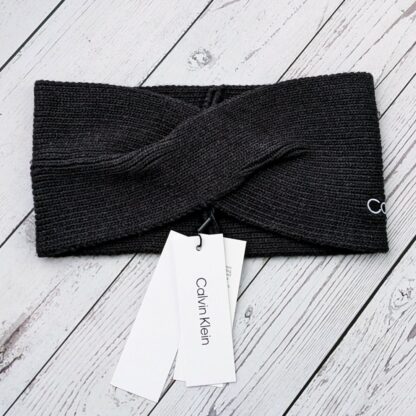 Villane Calvin Klein peapael must