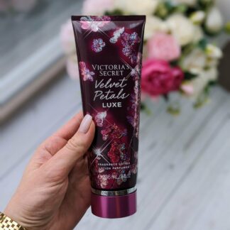 Victoria’s Secret Kehalosjoon Velvet Petals (236ml)