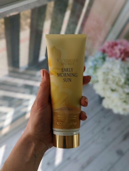 Victoria’s Secret parfümeeritud kehalosjoon (236ml) Hand and Body Lotion - Image 4