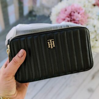 Naiste Tommy Hilfiger üleõlakott