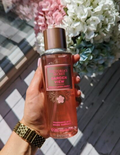 Victoria’s Secret Kehasprei (250ml) Sunlit Resort Collection Fragrance Mist - Image 2