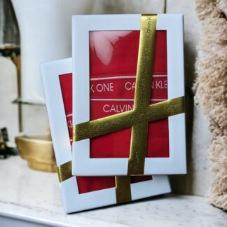 Calvin Klein kahene komplekt kinkekarbis (rinnahoidja + stringid)