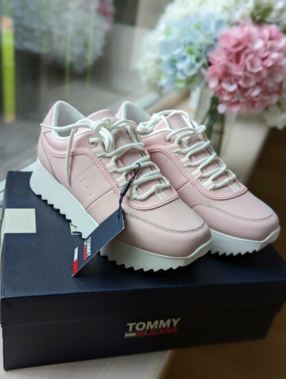Naiste Tommy Hilfiger tossud nahast - Image 4