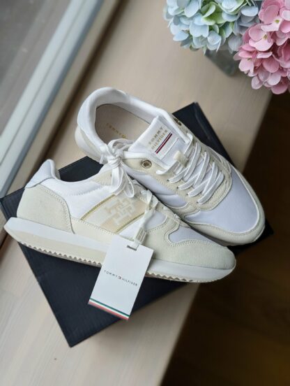 Naiste Tommy Hilfiger tossud - Image 6