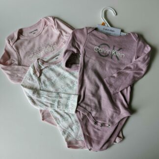 Kolmene komplekt Calvin Klein bodid (1-3tk)