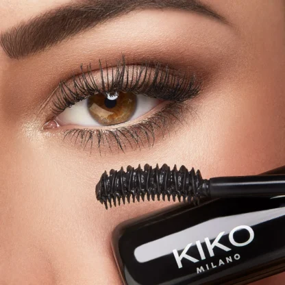 KIKO Milano Ultra Tech + Volume And Curl Mascara - Volüümi andev ja koolutav ripsmetušš - Image 3